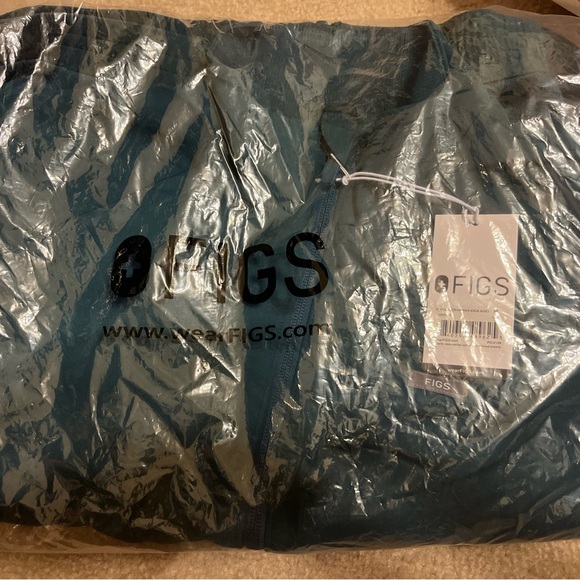 Figs Teal Women's Sydney scrub Jacket - Picture 1 of 2
